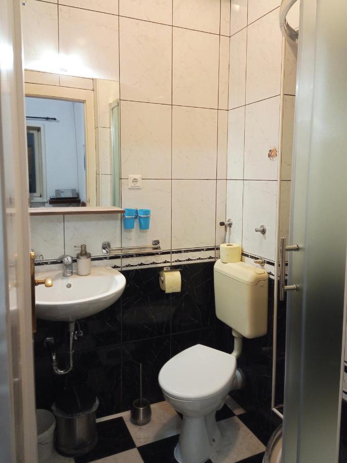 Angela Classic Rooms & Apartments 萨格勒布 外观 照片