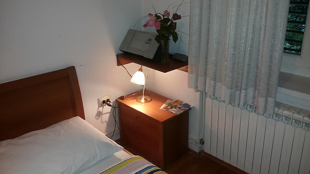 Angela Classic Rooms & Apartments 萨格勒布 外观 照片